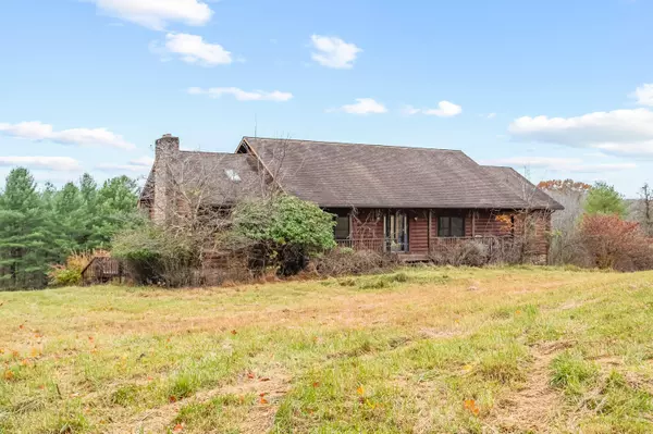 Floyd, VA 24091,528 Falling Branch RD