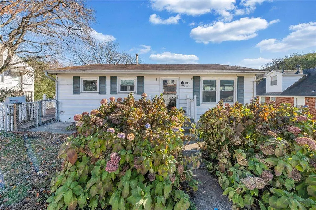 Roanoke, VA 24013,923 Morehead AVE