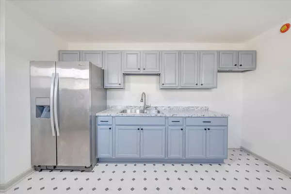 Roanoke, VA 24013,923 Morehead AVE