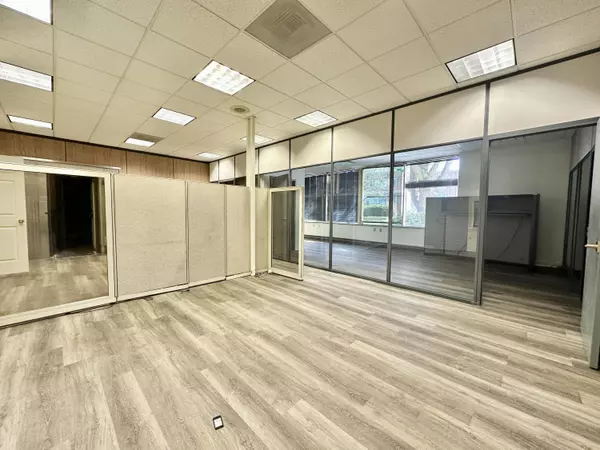 Martinsville, VA 24112,8 Lester ST