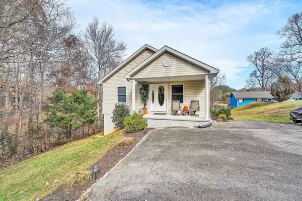 Huddleston, VA 24104,304 Hilltop DR