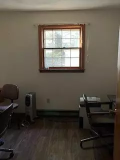 Roanoke, VA 24012,2129 Coachman DR