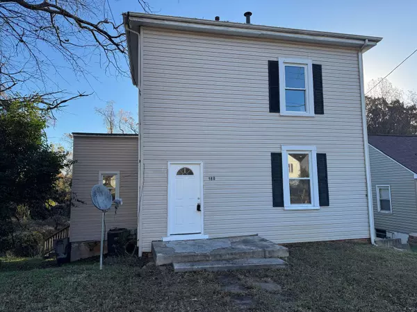 180 Locust LN, Danville, VA 24541