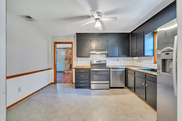 Roanoke, VA 24012,2216 East Ruritan RD