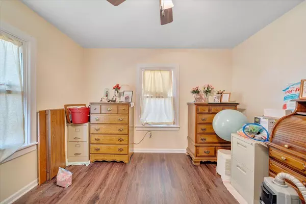 Roanoke, VA 24019,373 Richardson DR