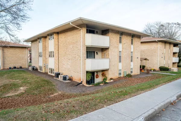 Roanoke, VA 24018,5260 Crossbow CIR #18C