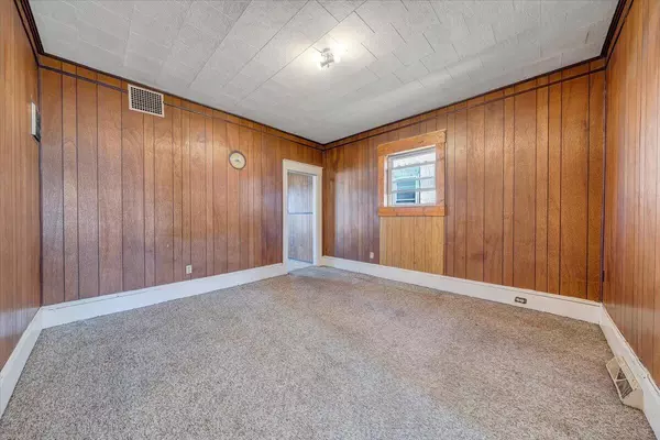 Covington, VA 24426,228 E Beech ST