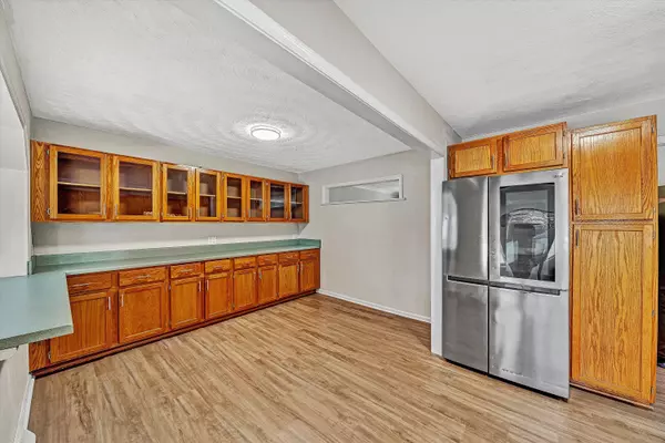 Vinton, VA 24179,915 Halifax CIR