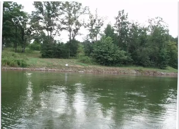 2 VERANDA BAY DR, Union Hall, VA 24176