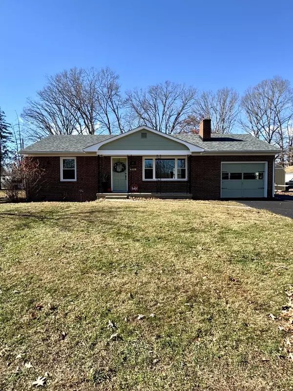 1221 Hamilton AVE, Clifton Forge, VA 24422