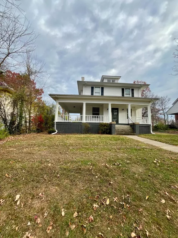 Lynchburg, VA 24502,4402 Hilltop DR