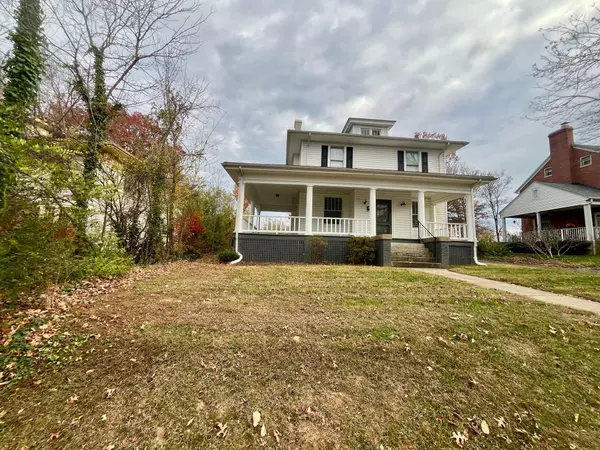 Lynchburg, VA 24502,4402 Hilltop DR