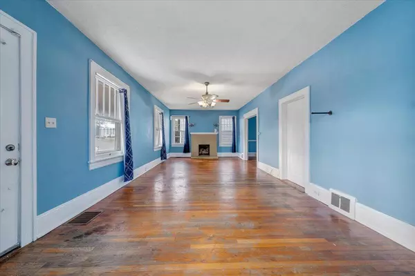 Roanoke, VA 24012,3309 Birchwood AVE