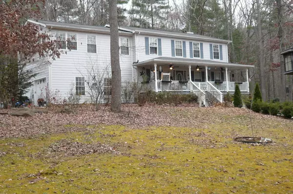 New Castle, VA 24127,102 Hickory LN