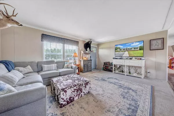 Bedford, VA 24523,6019 Big Island Hwy