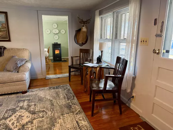 Max Meadows, VA 24360,633 Lots Gap RD