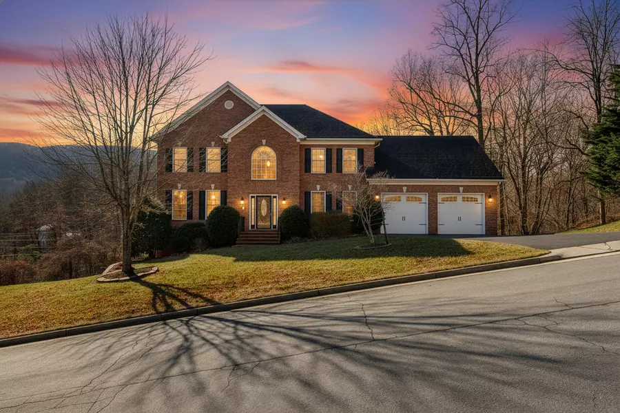 7524 Autumn Park DR, Roanoke, VA 24018