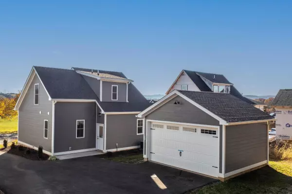 Lexington, VA 24450,320 Lilly Bell DR