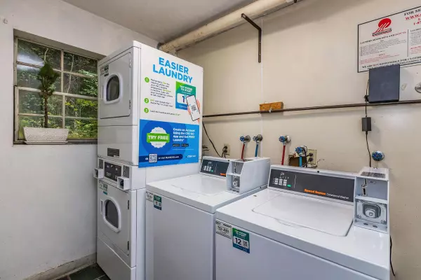 Roanoke, VA 24014,734 Townside RD Unit 12