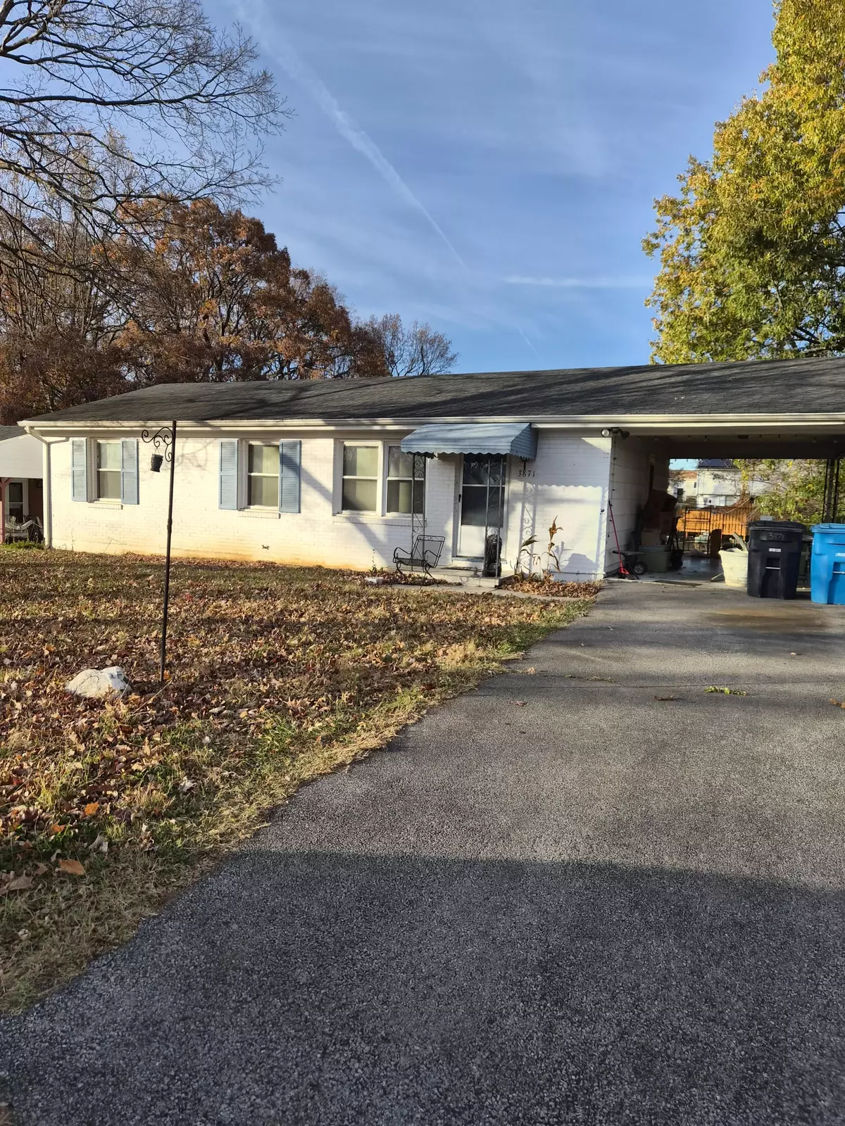 Roanoke, VA 24017,3871 Long Meadow AVE