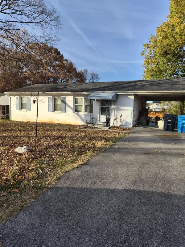 3871 Long Meadow AVE, Roanoke, VA 24017