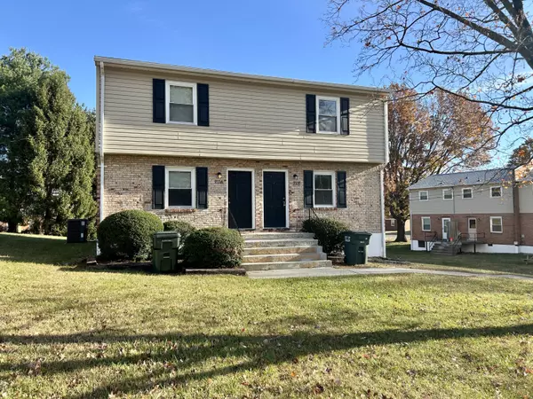 Salem, VA 24153,913 Page ST #A and B