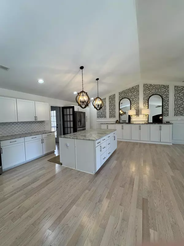 Lynchburg, VA 24502,1369 Timberlake DR