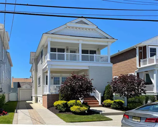 32 N Gladstone, Margate, NJ 08402