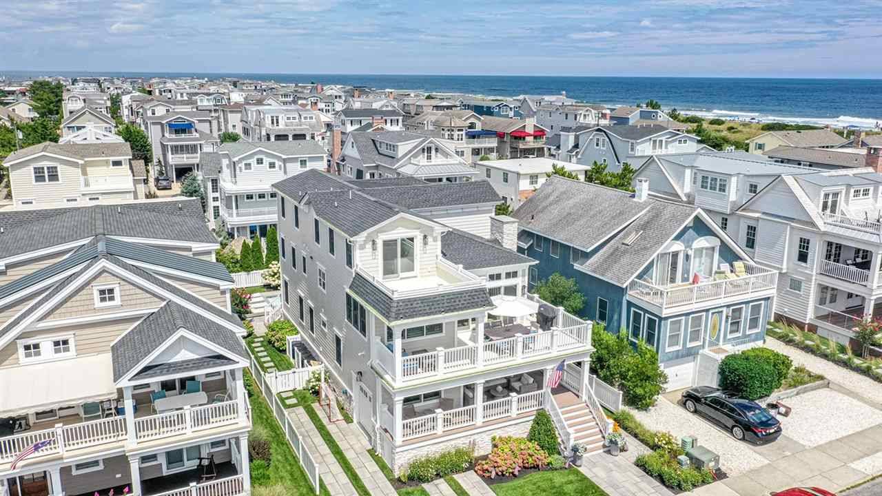 Avalon, NJ 08202,35 E 17th Street