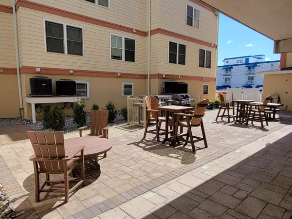 Wildwood Crest, NJ 08260,415 E Heather Road ##207