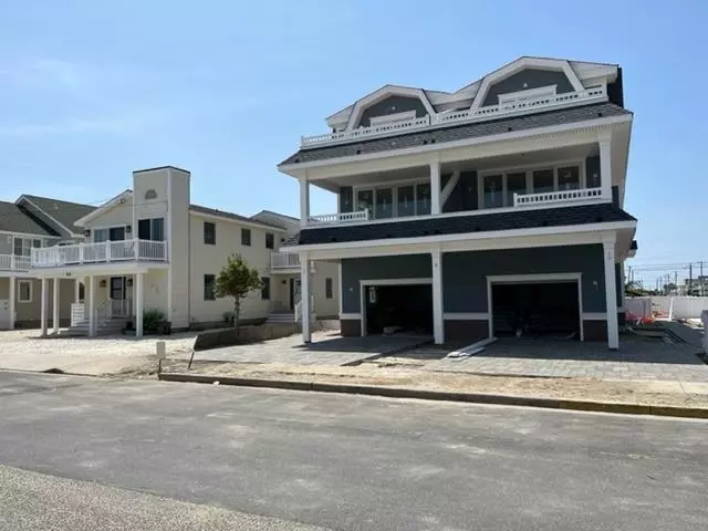 Avalon, NJ 08210,12 E 27th Street