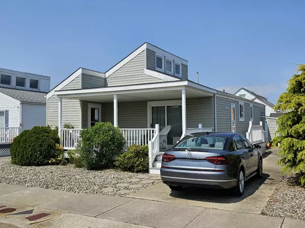 111 W Trenton Avenue, Wildwood Crest, NJ 08260