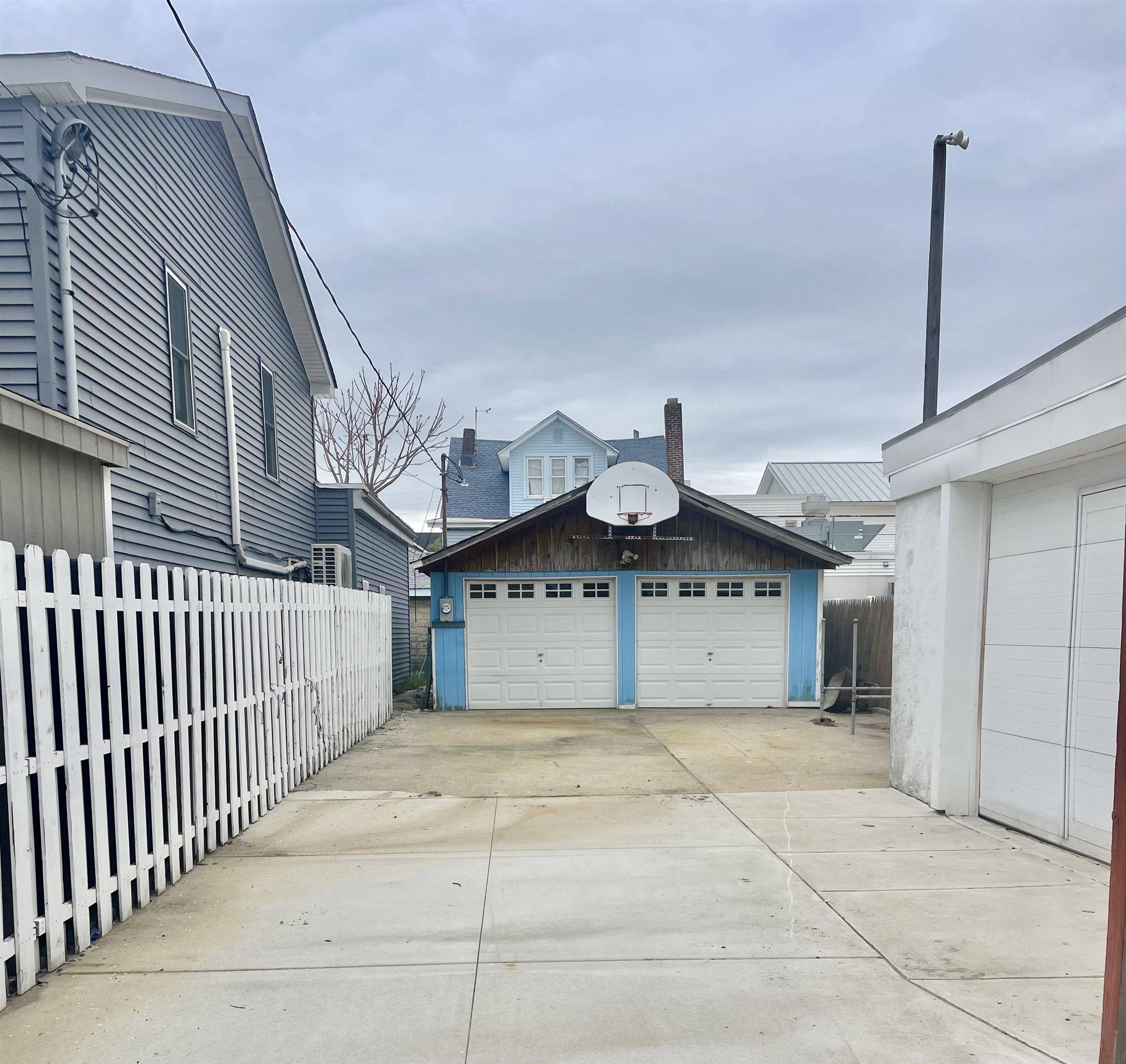 Wildwood, NJ 08260,4401 Park Boulevard