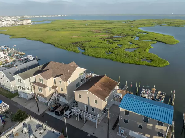 1005 Hoffman Canal Avenue, North Wildwood, NJ 08260-2820