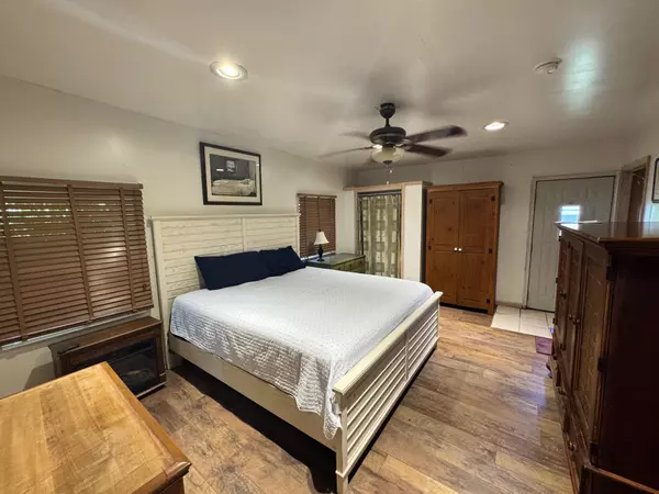 Wildwood, NJ 08260,103 W Roberts Avenue