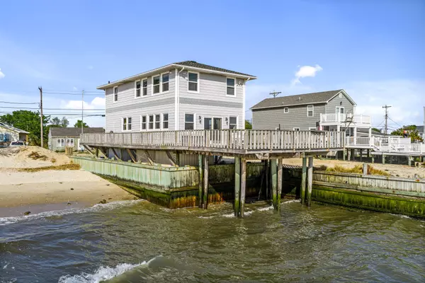 94 Delaware Avenue, Fortescue, NJ 08321