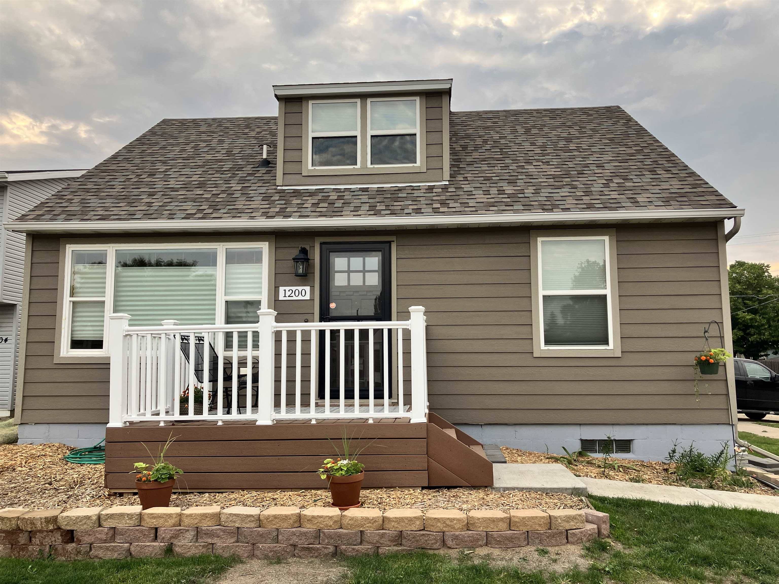1200 6th St SW, Minot, ND 58702