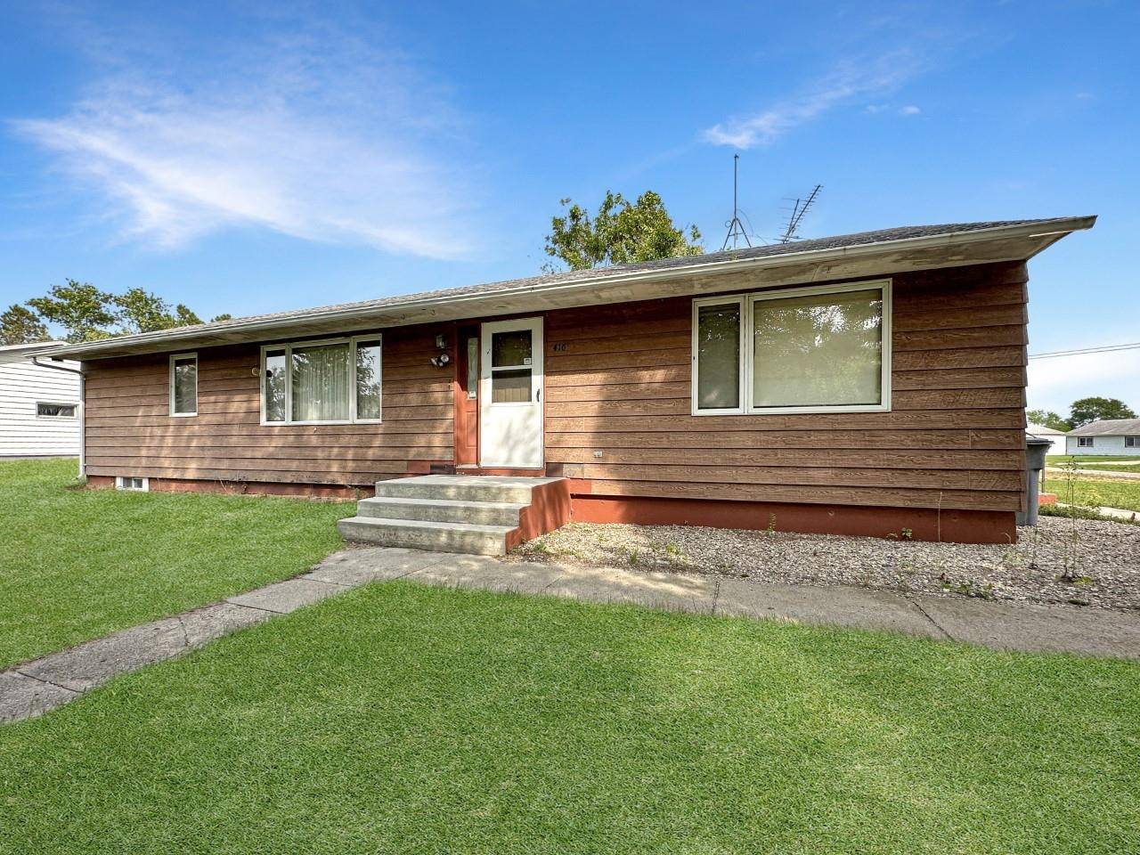 416 Martin St., Maxbass, ND 58760