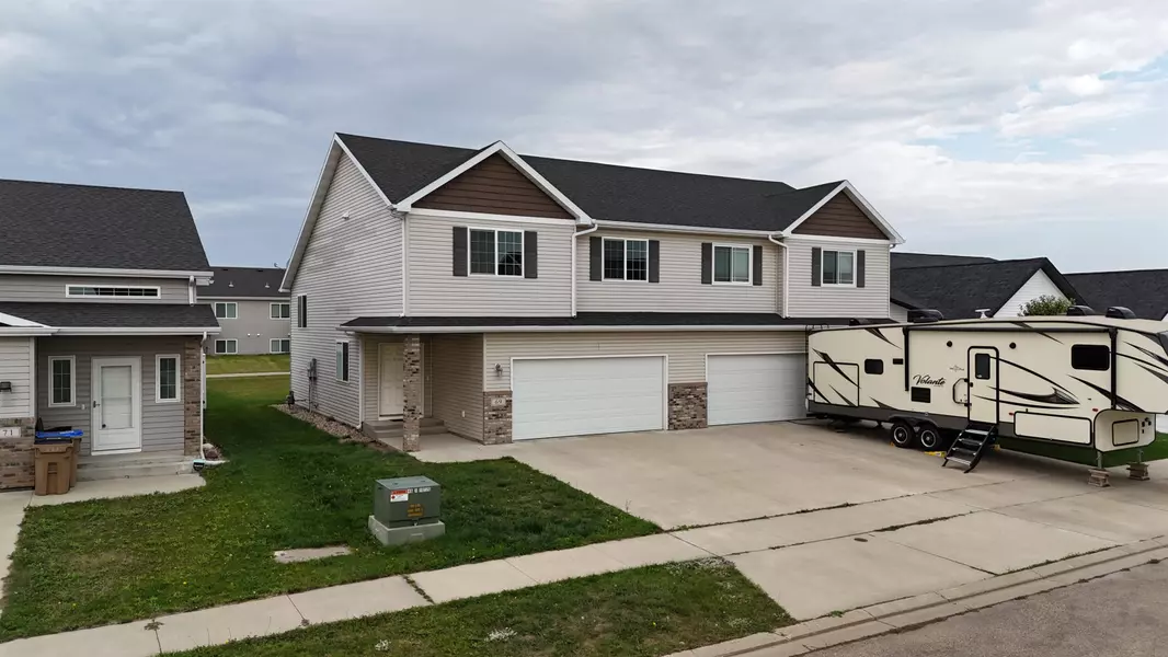 69 Mulberry Loop NE, Minot, ND 58703