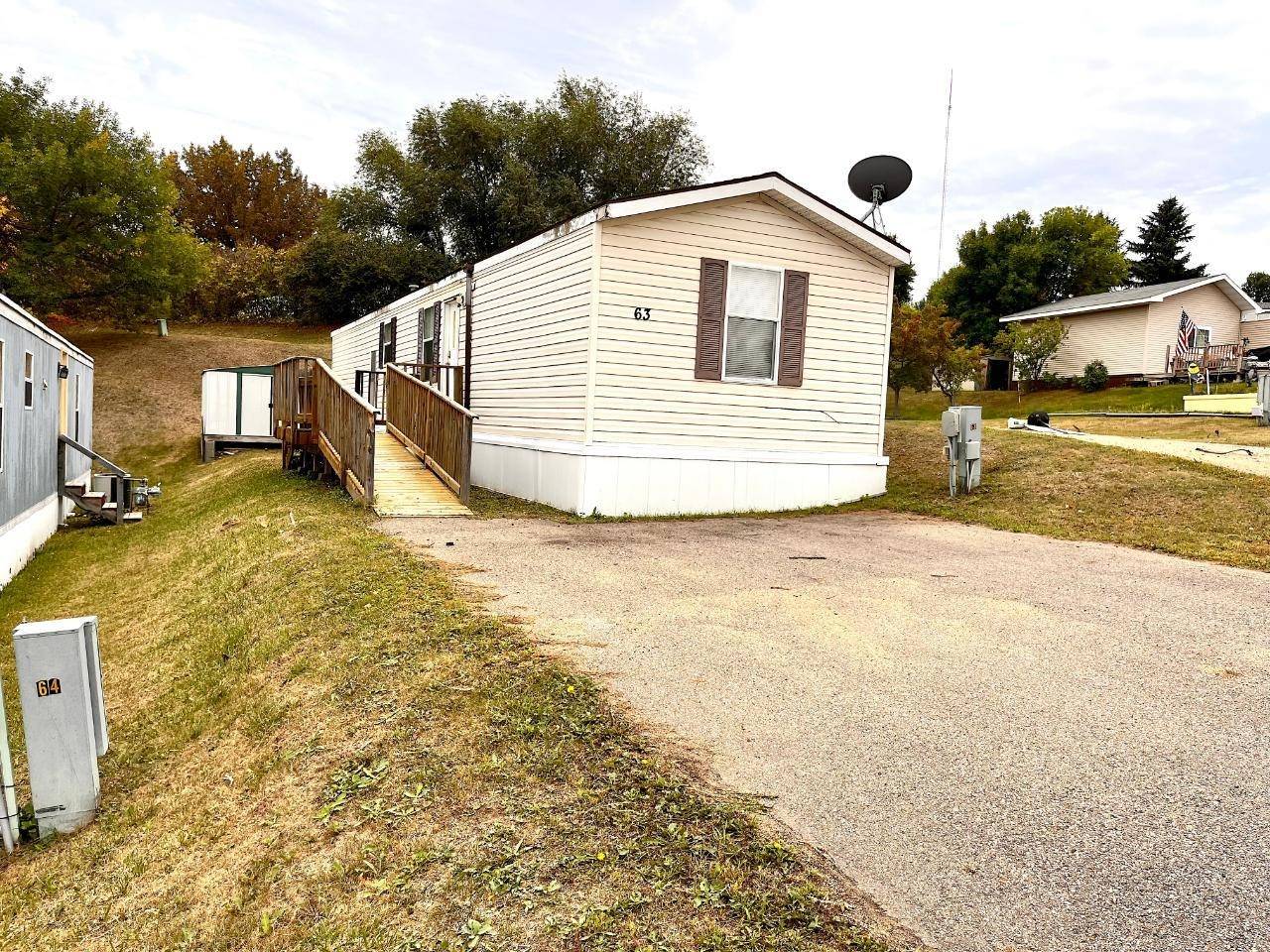 1500 18th St. #63 SW, Minot, ND 58701