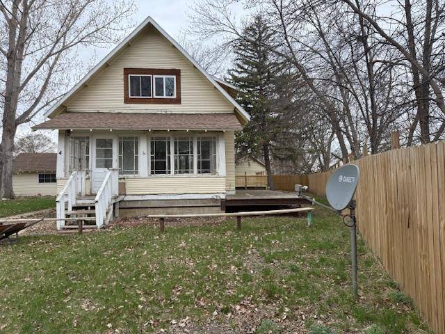 4 10th St SE, Minot, ND 58701