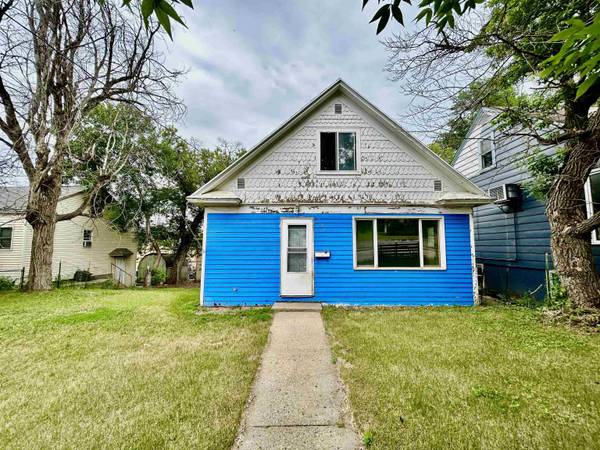 539 Valley Street SE, Minot, ND 58701