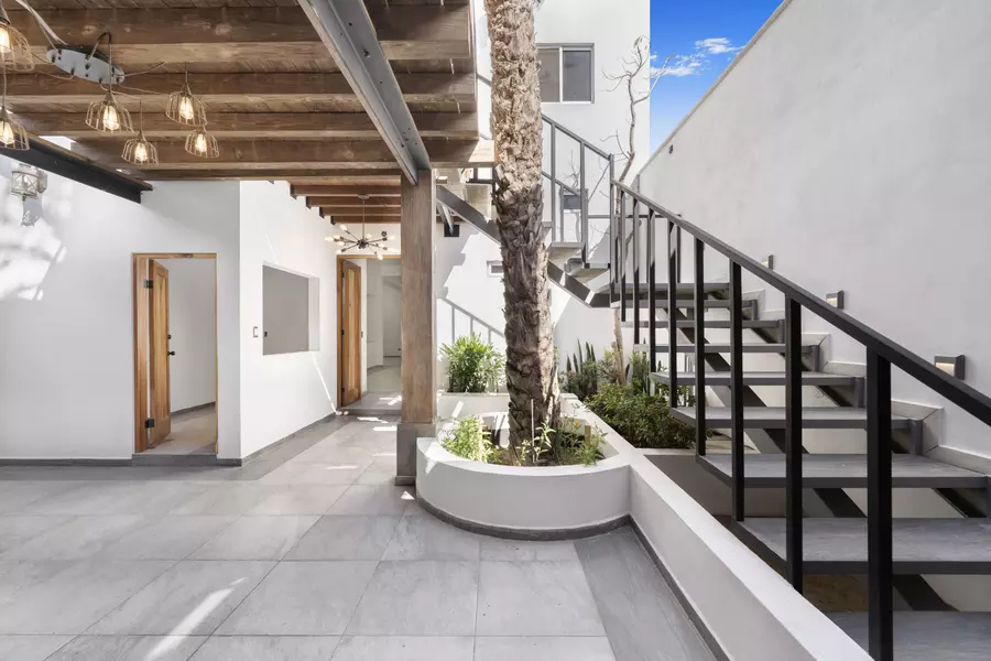 Down  Town, Pacific, BCS