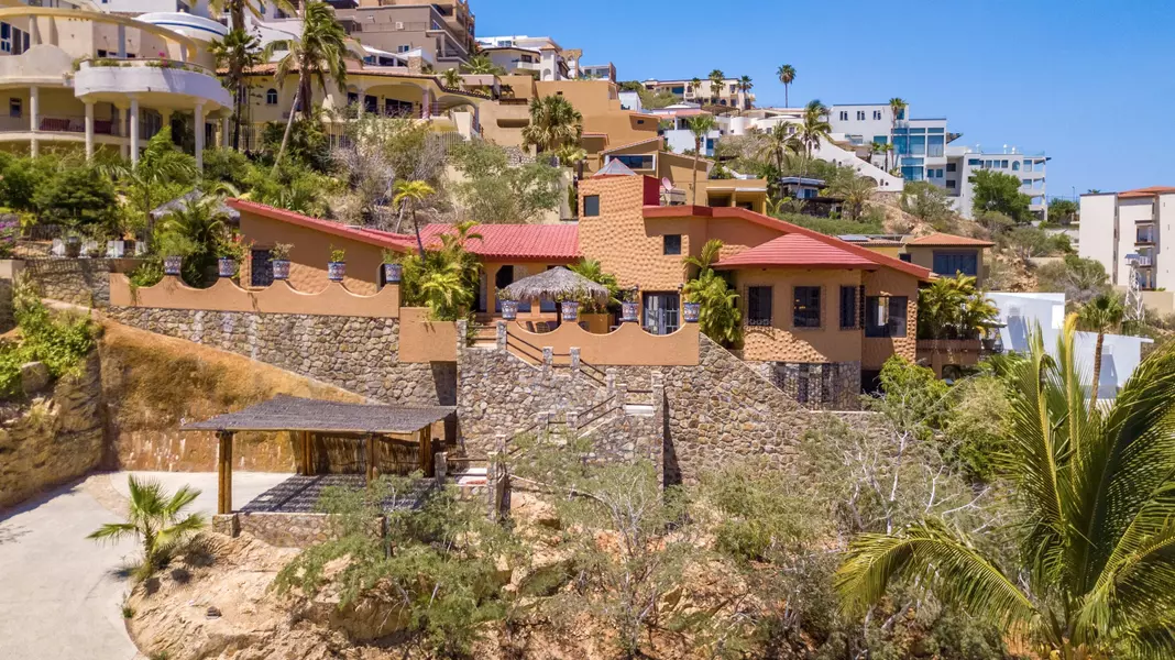 9 CAMINO DEL CONEJO  #CASA FLAMINGO, Cabo San Lucas, BCS