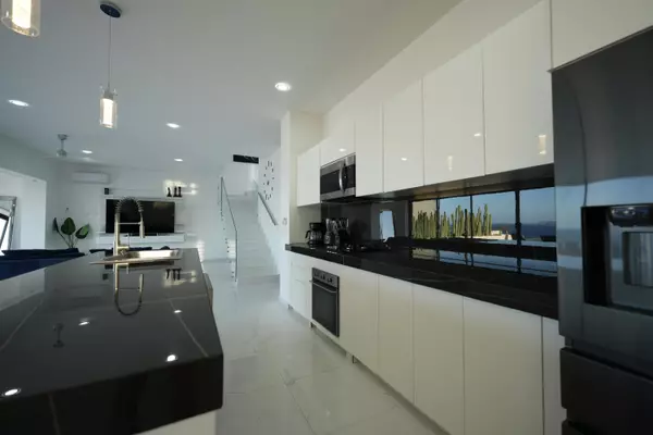 La Paz, BCS,Maravia Country Club Estate  #Casa Royce