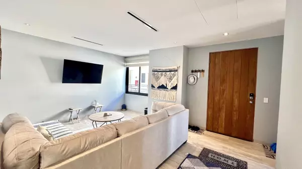 Cabo San Lucas, BCS,C. Cabo San Lucas #M-PH405