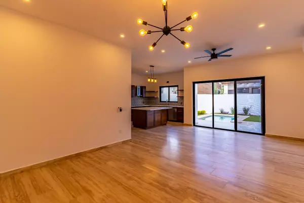 La Paz, BCS,236 REVOLUCION C. #CASA SOL 2