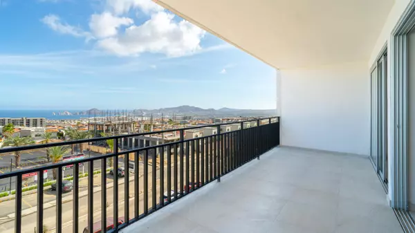 Cabo Corridor, BCS,004 Sea of Cortes / Mar de Cortes Penthouse #403