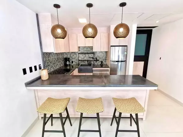 San Jose Del Cabo, BCS,1718 AV. CENTENARIO #413-414