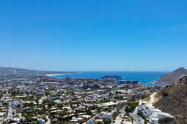 Cabo San Lucas, BCS,M41 Camino del Colegio #303A